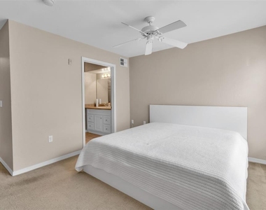 5541 Rosehill Road - Photo Thumbnail 23
