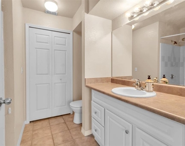 5541 Rosehill Road - Photo Thumbnail 25