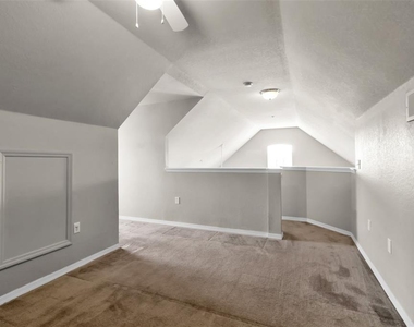 5541 Rosehill Road - Photo Thumbnail 46