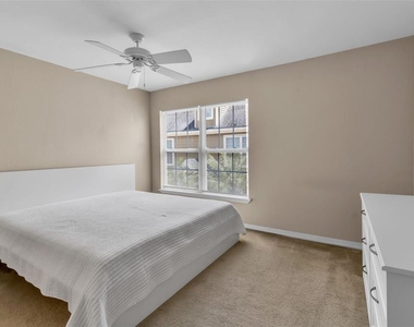 5541 Rosehill Road - Photo Thumbnail 22