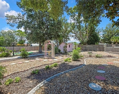 4628 Bayridge Court - Photo Thumbnail 47