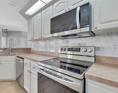 4628 Bayridge Court - Photo Thumbnail 9