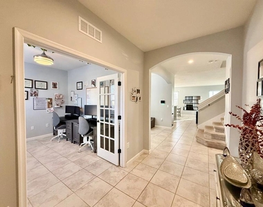 12258 Blue Pacific Drive - Photo Thumbnail 4