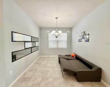 12258 Blue Pacific Drive - Photo Thumbnail 10