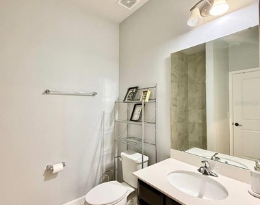 12258 Blue Pacific Drive - Photo Thumbnail 32