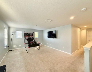 12258 Blue Pacific Drive - Photo Thumbnail 34