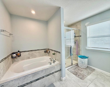 12258 Blue Pacific Drive - Photo Thumbnail 46