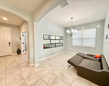12258 Blue Pacific Drive - Photo Thumbnail 11