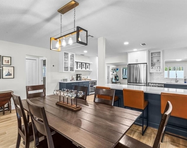 628 Ontario Avenue - Photo Thumbnail 8