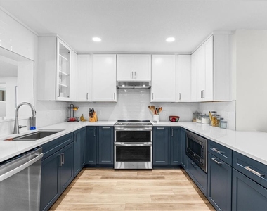 628 Ontario Avenue - Photo Thumbnail 12