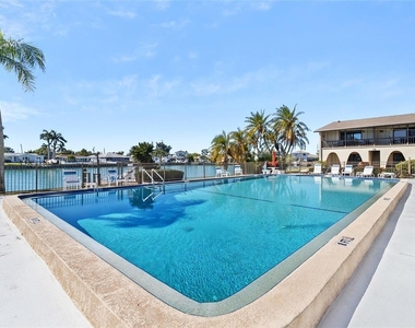 505 Plaza Seville Court - Photo Thumbnail 25