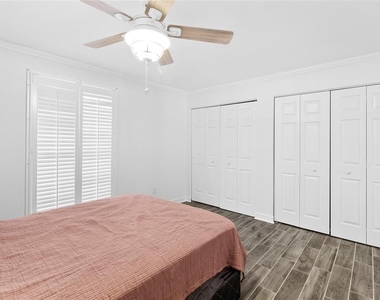 505 Plaza Seville Court - Photo Thumbnail 19