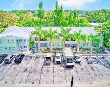 1329 Drew Street - Photo Thumbnail 7