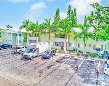1329 Drew Street - Photo Thumbnail 8