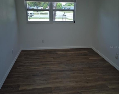 7709 W Hanna Avenue - Photo Thumbnail 14