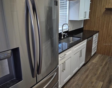 7709 W Hanna Avenue - Photo Thumbnail 2