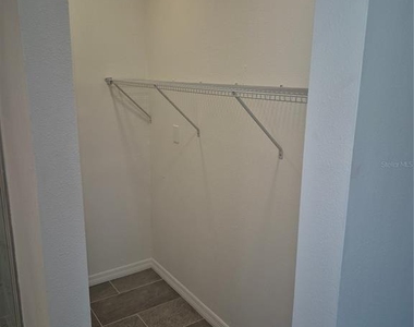 7709 W Hanna Avenue - Photo Thumbnail 16