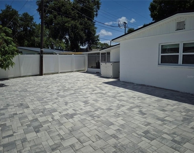 7709 W Hanna Avenue - Photo Thumbnail 28