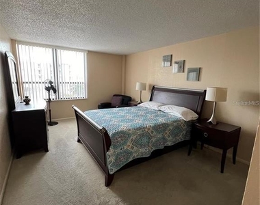 400 Island Way - Photo Thumbnail 6