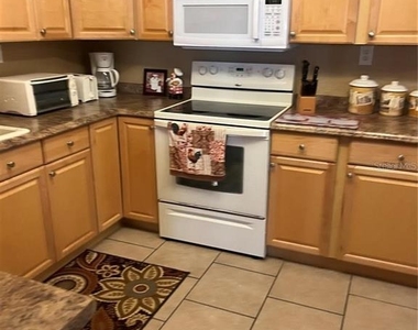 400 Island Way - Photo Thumbnail 13
