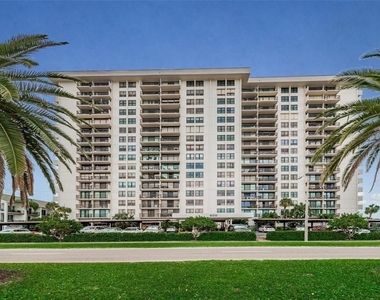 400 Island Way - Photo Thumbnail 3