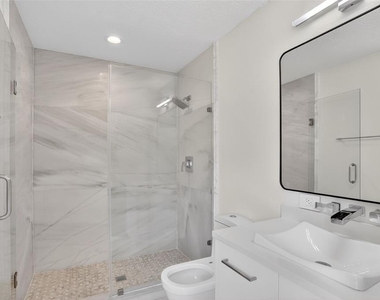 7035 Brescia Way - Photo Thumbnail 16