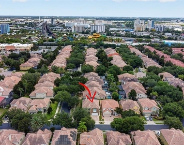 7035 Brescia Way - Photo Thumbnail 20