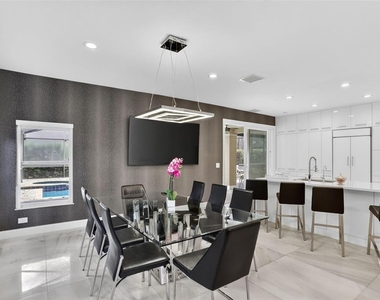 7035 Brescia Way - Photo Thumbnail 4