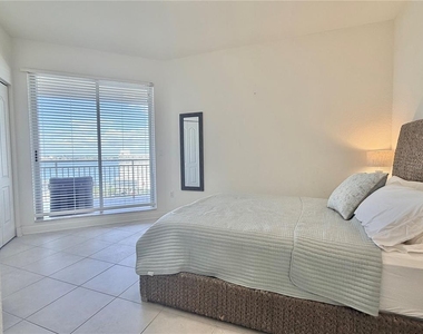 1200 Gulf Boulevard - Photo Thumbnail 19