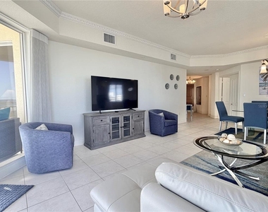 1200 Gulf Boulevard - Photo Thumbnail 8