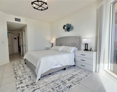 1200 Gulf Boulevard - Photo Thumbnail 26