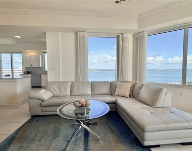 1200 Gulf Boulevard - Photo Thumbnail 7