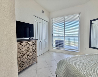 1200 Gulf Boulevard - Photo Thumbnail 21