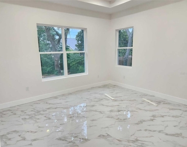 5413 Deltona Boulevard - Photo Thumbnail 2