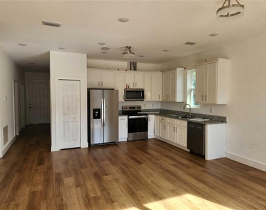 7369 Sealawn Drive - Photo Thumbnail 2