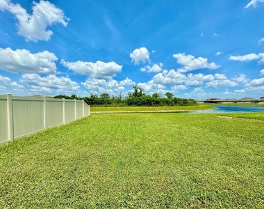 7025 King Creek Drive - Photo Thumbnail 25