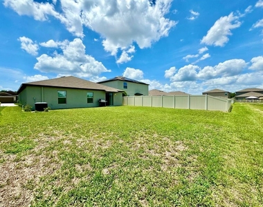 7025 King Creek Drive - Photo Thumbnail 27