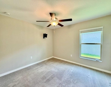 7025 King Creek Drive - Photo Thumbnail 19