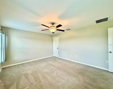 7025 King Creek Drive - Photo Thumbnail 17