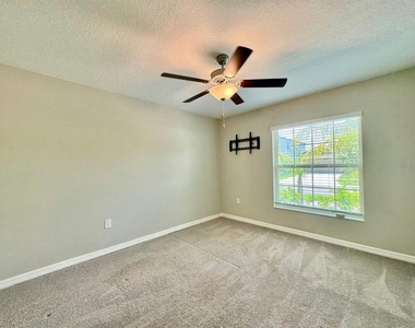 7025 King Creek Drive - Photo Thumbnail 23