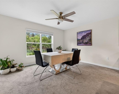 5442 Diantha Way - Photo Thumbnail 8