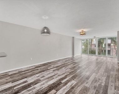 4530 Pinebrook Circle - Photo Thumbnail 8