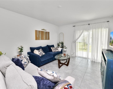 1740 White Water Court - Photo Thumbnail 7