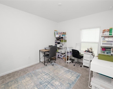 1740 White Water Court - Photo Thumbnail 14