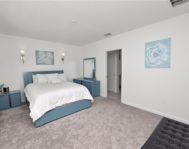1740 White Water Court - Photo Thumbnail 12