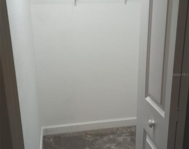 1384 White Fox Run - Photo Thumbnail 37
