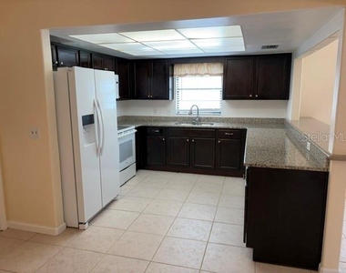 1922 Dockside Drive - Photo Thumbnail 5