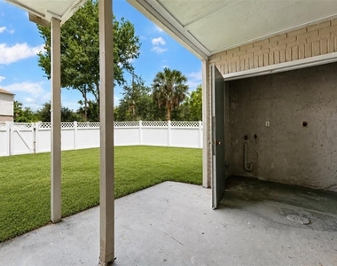 7210 N Manhattan Avenue - Photo Thumbnail 21