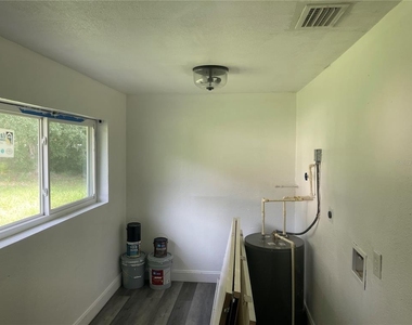 1701 36th Street Nw - Photo Thumbnail 22
