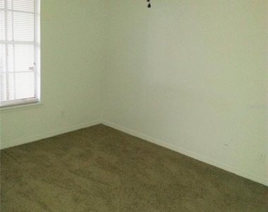 6028 Westgate Drive - Photo Thumbnail 6